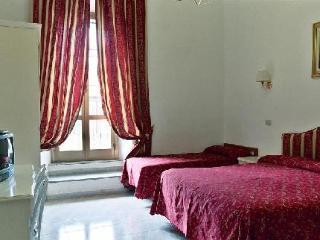 Euro Quiris Hotel
